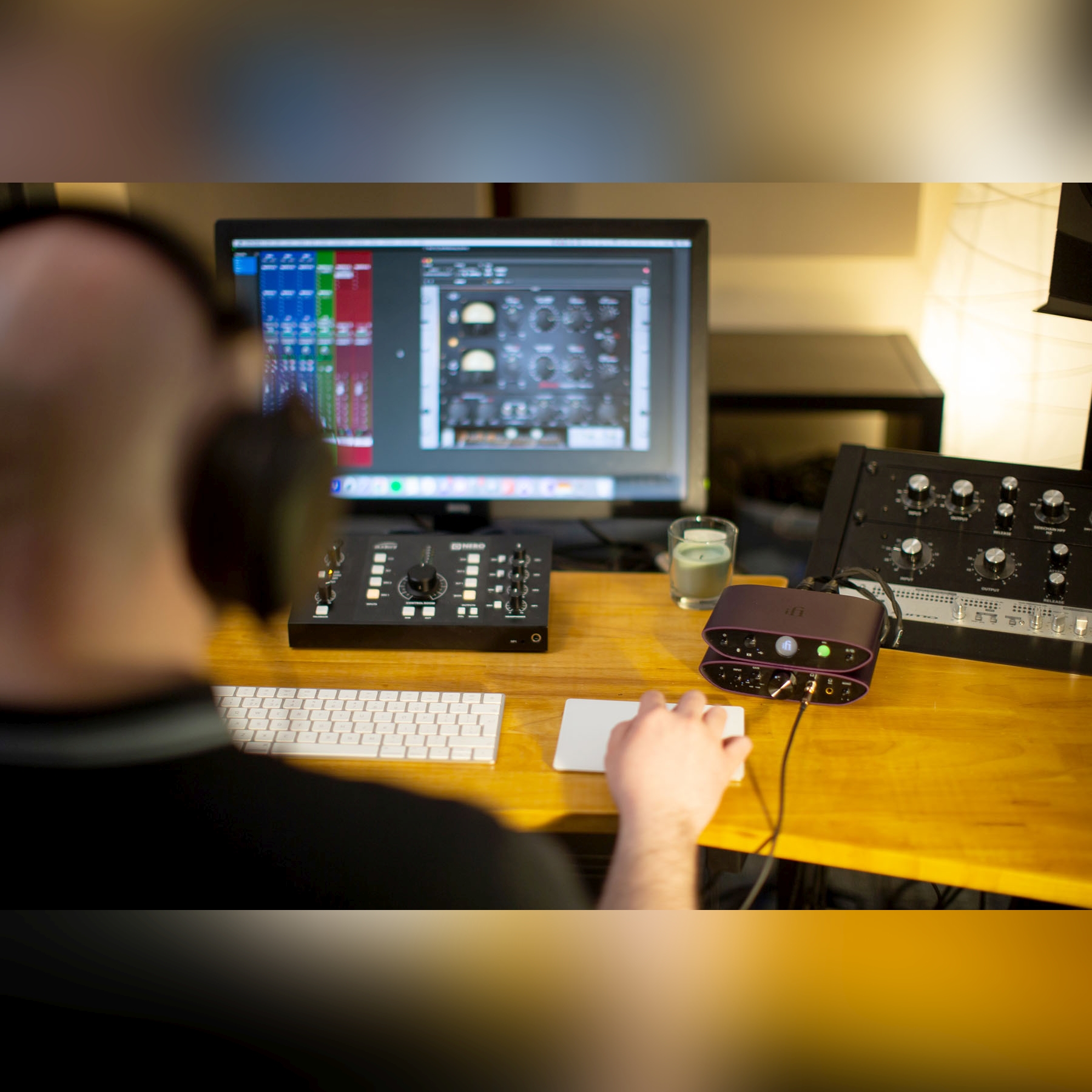 英國 iFi - ZEN One Studio 專業桌上解碼器 | Type-C, 同軸輸入 | 支援最高DSD256, 32Bit/384kHz | MQA Full Decoder | XLR 3-pin, 4.4全平衡線路輸出 | 同軸輸出 | 藍牙接收器